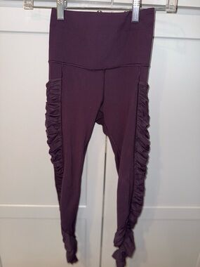 Athleta Legging XXS Plum Purple Ruched High Rise Athletic Yoga Pants EUC